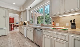 2705 Pine Dr, Arnold, CA 95223