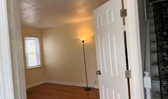 128 Pleasant Ave, Bergenfield, NJ 07621
