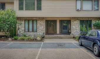 226 Cherokee Rd, Andover, NJ 07848