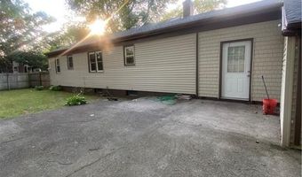316 Manolla Ave, Warwick, RI 02888