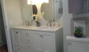155 Lewiston St, Warwick, RI 02889