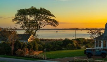 22 Kent Rd, Barnstable, MA 02630