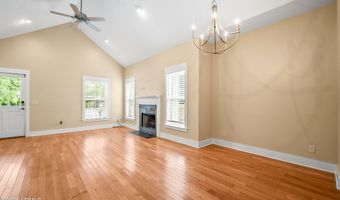 918 La Chere St, Beaufort, SC 29902