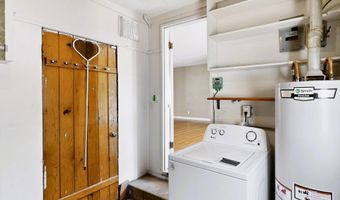 805 INDIANA St SE, Albuquerque, NM 87108