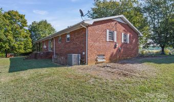 2318 Doul Mountain Rd, Asheboro, NC 27205