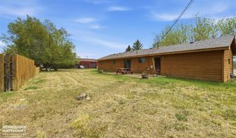 121 Buena Vista Ave, Cody, WY 82414