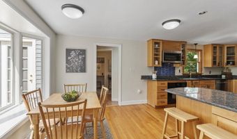 215 Middle Rd, Boxborough, MA 01719