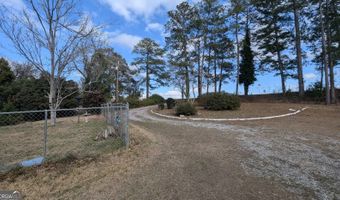 2724 Herbert Smart Airport, Macon, GA 31217