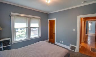 301 E 7th St, Alton, IL 62002