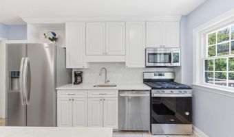6467 BLENHEIM Rd, Baltimore, MD 21212