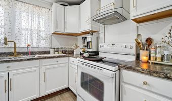 203 S Mesa St, Carlsbad, NM 88220