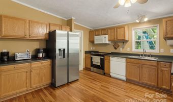 35 Evelyn Acres Dr, Asheville, NC 28806