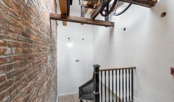 21 W 20TH St 205, Bayonne, NJ 07002