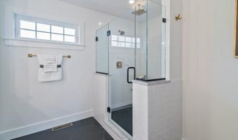 37 Primrose Ln, Cromwell, CT 06416
