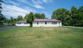 720 Bennett Rd, Angola, NY 14006
