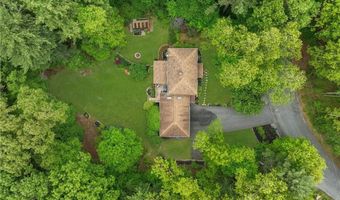 12 Robin Vale Dr, Glocester, RI 02857