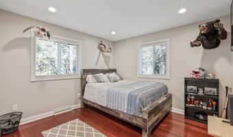 6517 County Rd 5 NW, Annandale, MN 55302