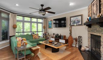 1142 LAKE HERON Dr 2B, Annapolis, MD 21403
