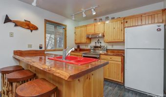 351 Estate Dr, Cascade, ID 83611