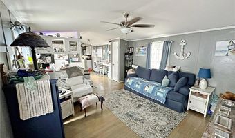 15 East Dr, East Providence, RI 02916