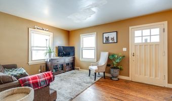 1042 Hartshorn St, Alliance, OH 44601