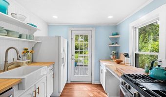 206 CHESTNUT St, Audubon, NJ 08106