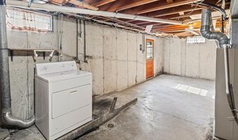 7 Hickerson Pl, Alton, IL 62002