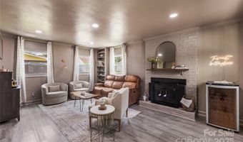 4134 Firethorne Rd, Charlotte, NC 28205