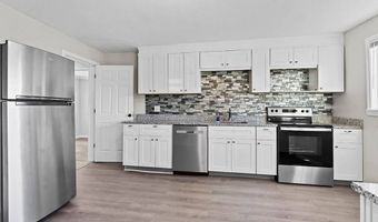 306 E Savannah St, Calhoun Falls, SC 29628