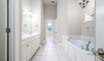 15 VAN MOL Rd, Alexandria, LA 71302