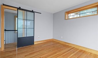 388 Sea View Dr, Warwick, RI 02889