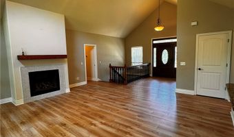 17 Miller Dr, Bella Vista, AR 72715