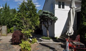 6000 GREENTREE Rd, Bethesda, MD 20817
