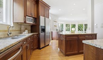 5109 WORTHINGTON Dr, Bethesda, MD 20816