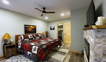 2052 Granny Squirrel Dr, Andrews, NC 28901