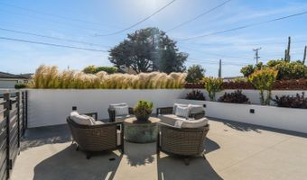 641 Bayview Dr, Aptos, CA 95003