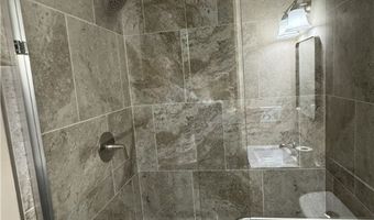 4250 S Main St, Akron, OH 44319