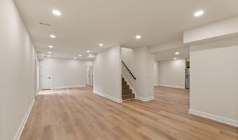 43864 ASHLAWN Ct, Ashburn, VA 20147