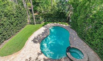 321 5TH St, Atlantic Beach, FL 32233