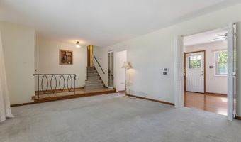 874 S Wisconsin Ave, Addison, IL 60101