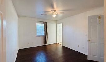 10 Holly Dr B, Bentonville, AR 72712