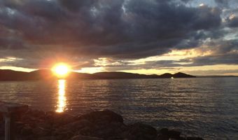 120 Big Barndoor Is, Alton, NH 03810