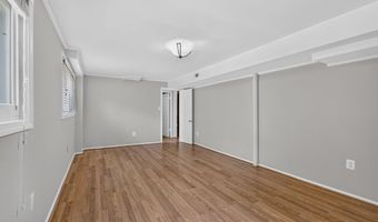 10228 HATHERLEIGH Dr, Bethesda, MD 20814
