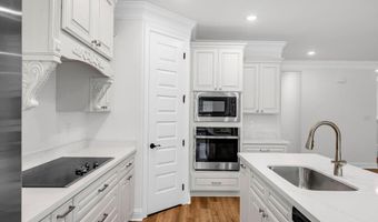 13740 Winterberry Dr, Biloxi, MS 39532