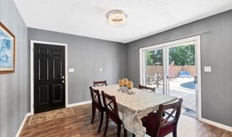 898 W Cunningham St, Alcoa, TN 37701