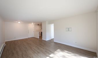 2230 S Goebbert Rd 139, Arlington Heights, IL 60005