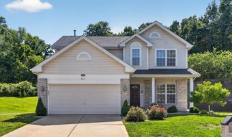 567 Brook Meadow Dr, Ballwin, MO 63021