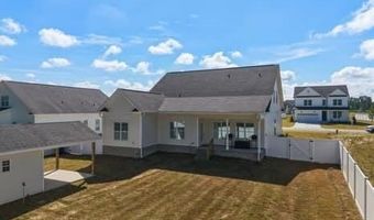 821 Fairway Rd, Ayden, NC 28513