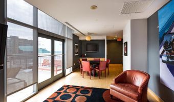 2001 15TH St N 319, Arlington, VA 22201
