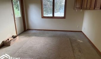 11 Oak Lake Dr, Algona, IA 50511